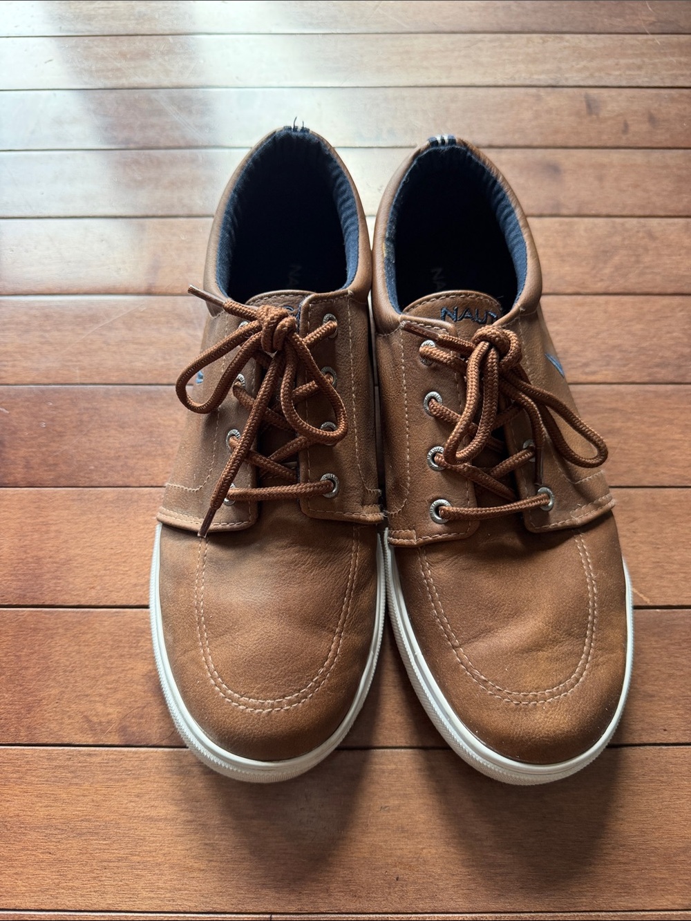 Men’s Nautica Brown Leather Boat Shoes with White Sole Size 7